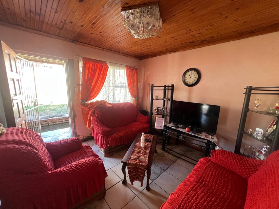 2 Bedroom Property for Sale in Arcadia Eastern Cape